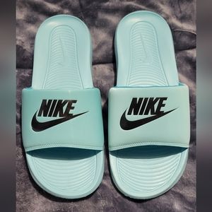 Nwt Nike slide sandals 12